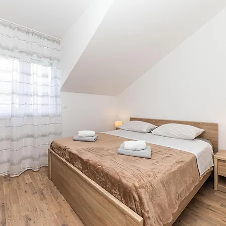 Lovely In Kastel Stari * Kastela