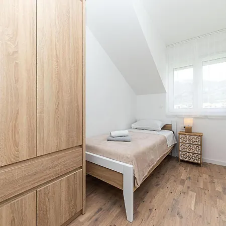 Lovely In Kastel Stari * Kastela